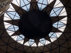 -上海滴水湖皇冠假日酒店