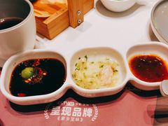 -洪氏嗨捞·广东猪肚鸡·椰子鸡火锅(西咸万象城店)