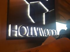 -HOLLYWOOD