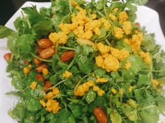 芹菜苗拌海胆肉-瑞杰烧烤店·24小时营业(山东路店)