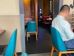 大堂-左庭右院鲜牛肉火锅(金山万达店)