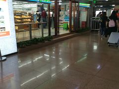 -全家便利店(莲花池东路店)