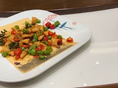 -梅花香里大酒店(郁金香路店)