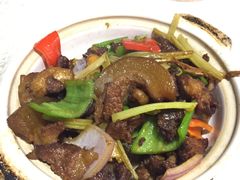 带皮小黄牛肉-琼菜坊·无鸡不成宴·海南菜老爸茶糟粕醋(海口骑楼老街店)
