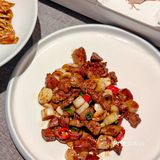 来这家餐厅一定要点这个烤鸭