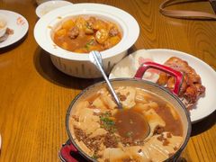 -爱碗亭·鲜炒湖南菜(壹城中心店)