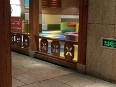 -萨拉伯尔(燕莎友谊商城店)
