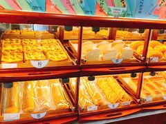 面包甜点陈列柜-丹香(青岛南京路店)