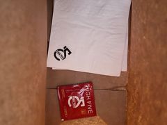 -HIGH FIVE哈福手工汉堡(桂林路店)