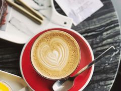 -UNI UNI(环亚凯瑟琳店)