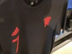 -阿迪达斯(百联徐汇商业广场运动旗舰店)
