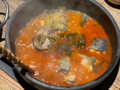 酸汤鱼-毛辣果·酸