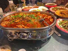 -牟记江湖重庆地标特色菜鱼蛋海鲜羊蝎子(巴南区黑金冠十多年好店)