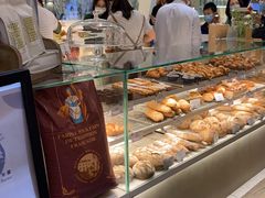 面包甜点陈列柜-Perma Café樸門(五羊店)
