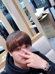 -SIX Hair Consultant