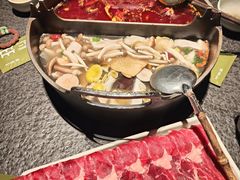 出山鸳鸯锅-三出山火锅(南京万象天地店)