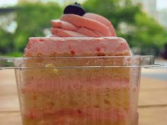 -红宝石·鲜奶小方·海派西点房(联洋店)