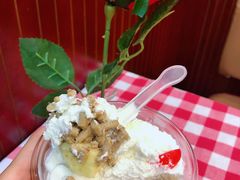 -红宝石·鲜奶小方·海派西点房(联洋店)