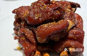 Spicy Roasted Pig Trotters