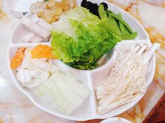 -食德喜·阳山鸡王食研基地