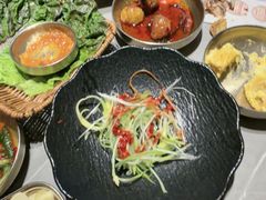 -草家酱蟹炭火烤肉店(珲春南路一店)