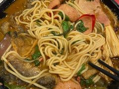 炸鱼皮-肥汁米蘭香港米线(长宁来福士店)