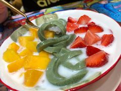 士多啤梨芒果绿茶拉面-甜心妈妈·榴莲星级糖水(北京路总店)