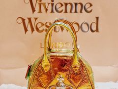 -Vivienne Westwood(上海来福士广场店)