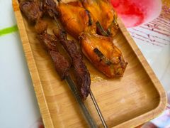 -乡村馕坑肉·烧烤·新疆菜·本地人更爱吃(阿勒泰首店)