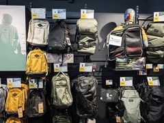 -迪卡侬(西华店)