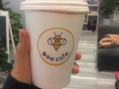 -Bee Cafe轻食咖啡馆