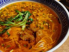 辣肉面-沪西老弄堂面馆(定西路店)