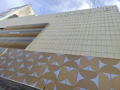 -怡豪大饭店·银顶旋转餐厅