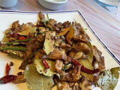 -宾朋海鲜饭庄(兴海路店)