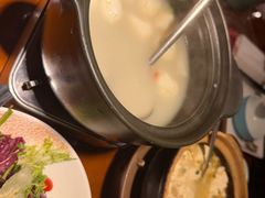 -魏铭鱼头捞饭(晋阳路店)