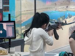 -都市枪神实弹射击俱乐部