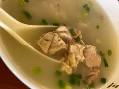 -三两春肚肺汤(崂山路店)
