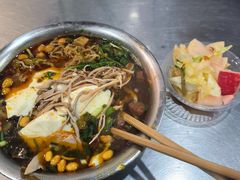 -老五鸡丝豆花面粉(瑞金北路68号院店)
