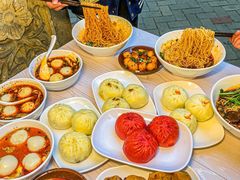 -李与白包子铺(桐梓林店)