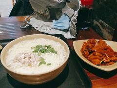 -亮亮面馆(经六路店)