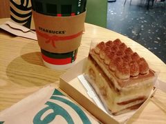 -星巴克臻选(上海长风大悦城店)