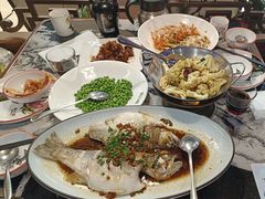 -新白鹿餐厅(百联中环店)