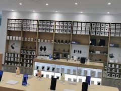 -华为授权体验店(中山公园来福士)