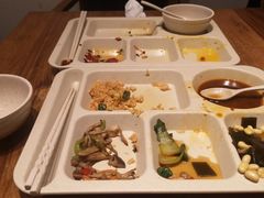 -一两饭川味素食餐厅