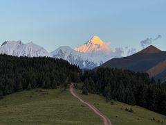-贡嘎雪山