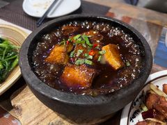 石锅焖豆腐-滇越乘象云南餐厅(豆各庄店)