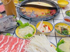 -卤校长重庆火锅(恒隆广场店)