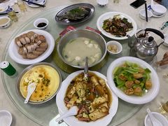 -辉记虾塘海鲜农庄