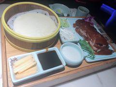 -韵秋荷(宝山龙湖天街店)