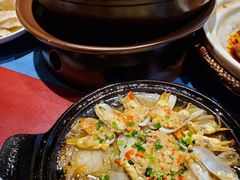 金汤花甲酸辣鱼-寻食記创意特色菜
